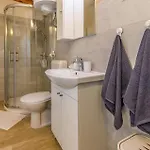 1 Bedroom Pet Friendly In ميدولين