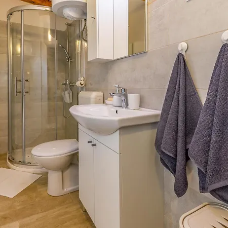 1 Bedroom Pet Friendly In Medulin