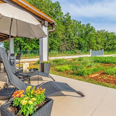 Holiday home In With Wifi