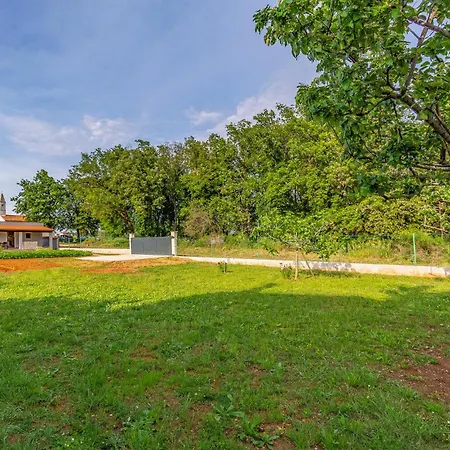 Сasa de vacaciones 1 Bedroom Pet Friendly In *