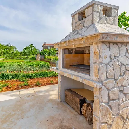 In With Wifi Holiday home *