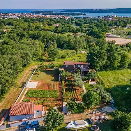 In With Wifi Дом отдыха Медулин